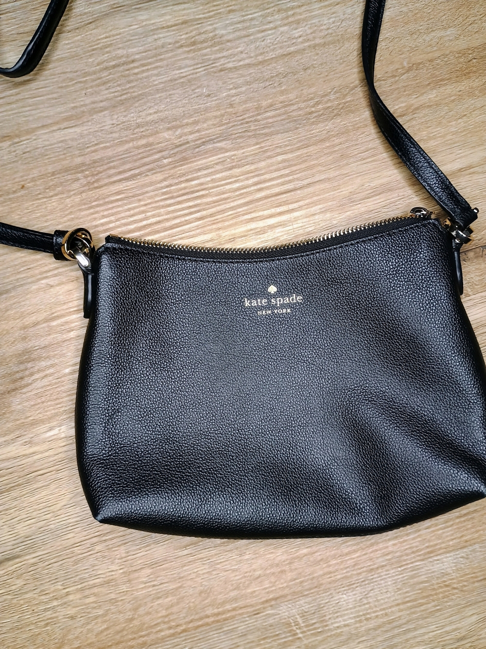 kate spade - Picture 2 of 5